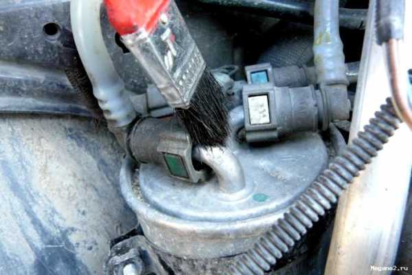 Процесс замены топливного фильтра в авто renault scenic 2 (дизель)