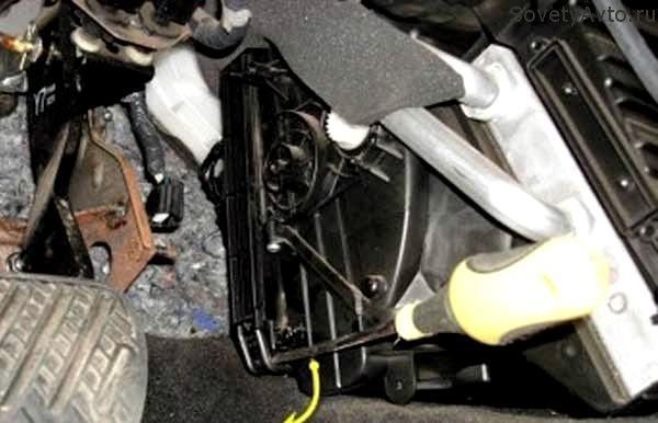 Проводим замену салонного фильтра на nissan x-trail т30 и т31: фото и видео