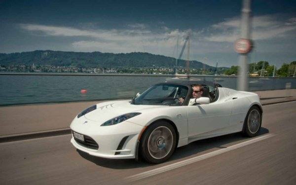 Разместите свой заказ для родстера tesla сейчас, получите модель…