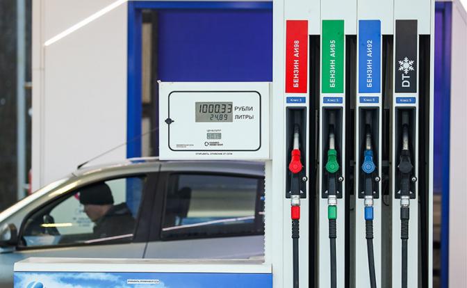 Рено сандеро какой бензин лить