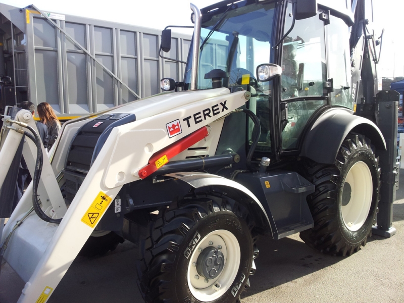 Terex tlb 825 – характеристики и цены, фотографии и обзор