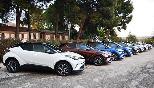 Toyota c hr тест драйв