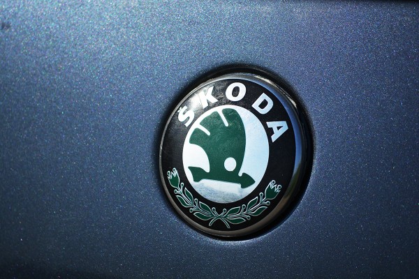 В чехии выпустили красивое электрокупе в ретростиле (и это не skoda)