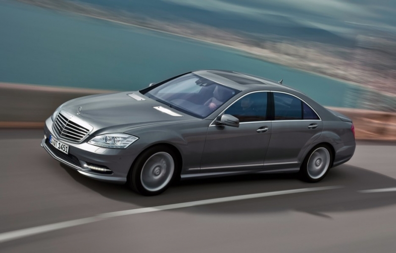Ведущий mercedes-benz: клиенты по-прежнему уверены в дизеле…