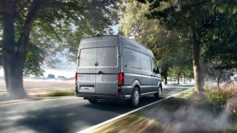 Volkswagen crafter pritsche (2018-2019) характеристики и цена, фотографии и обзор