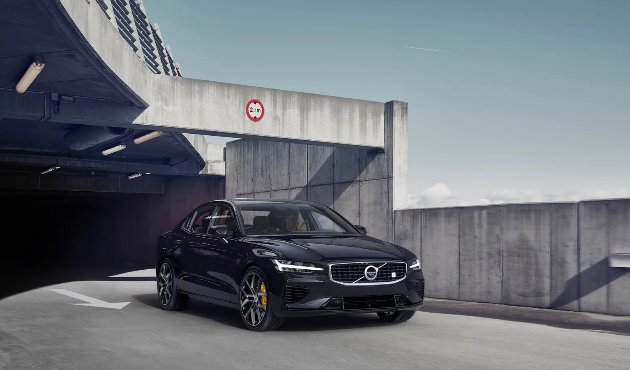 Volvo начинает поставки автомобилей, заказанных через службу подписки