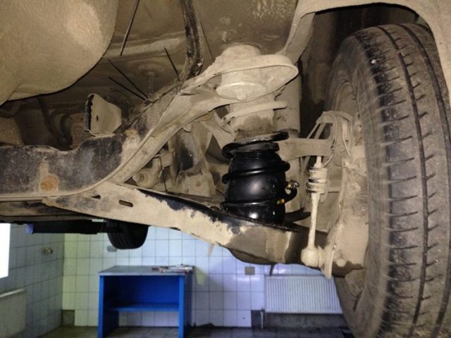 Зачем нужны пневмобаллоны в пружинах автомобиля? конструкция, 8 преимуществ и 5 этапов установки