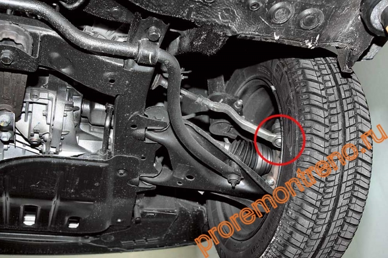 Замена рулевой тяги и наконечника renault logan