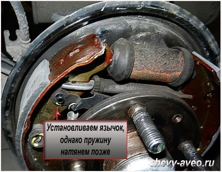 Замена задних тормозных колодок шевроле авео