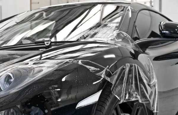 Защитная плёнка для кузова автомобиля от сколов: 7 преимуществ покрытия