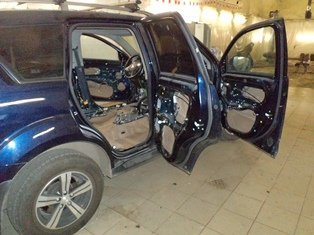 Жидкая шумо- и виброизоляция в баллончике для автомобиля: 7 этапов нанесения средства