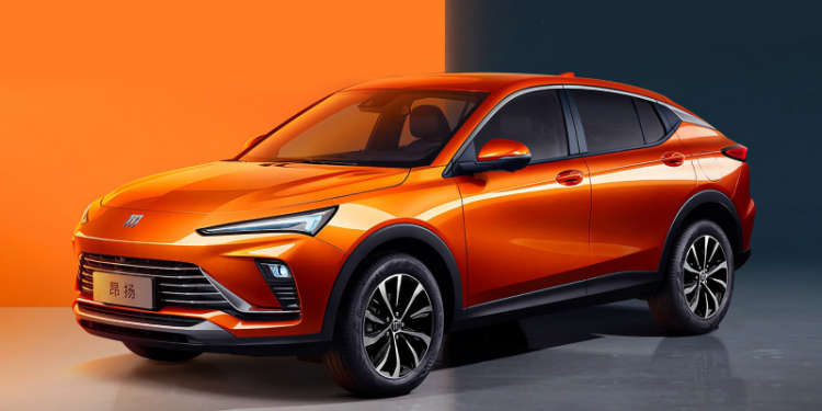 Buick представил новый купеобразный кроссовер Envista