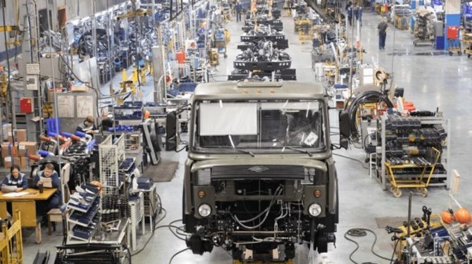 Автозавод «Урал» возобновил работу после корпоративного отпуска