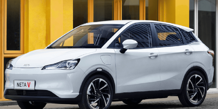 Китайцы назвали лучшие электрокары и гибриды