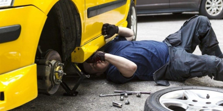 Можно ли ремонтировать машину во дворе многоквартирного дома