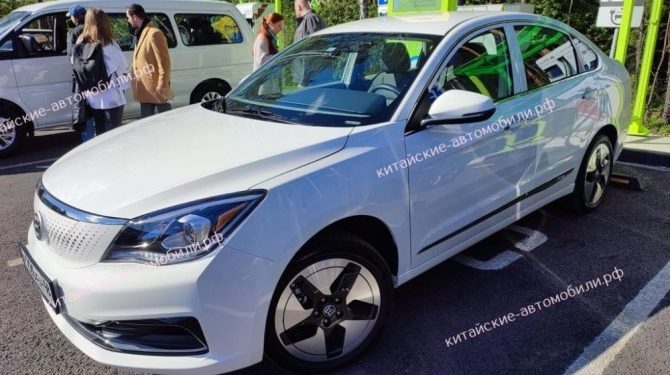 Продажи электромобилей Evolute начнутся в девяти городах России