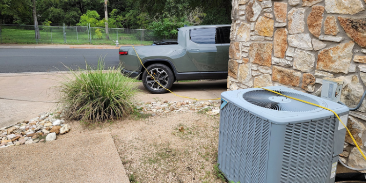 Rivian R1T помог врачу сделать вазэктомию