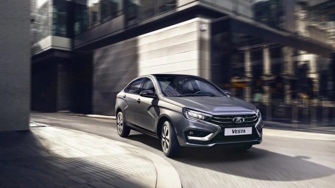 АВТОВАЗ назвал сроки появления кроссовера на базе LADA Vesta