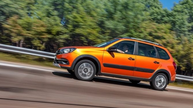 АВТОВАЗ повысил цены на ряд комплектаций LADA Granta