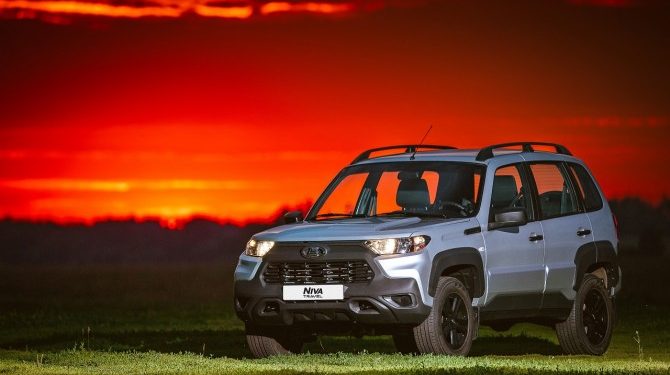 АВТОВАЗ увеличил доплату за цвет для LADA Niva Travel