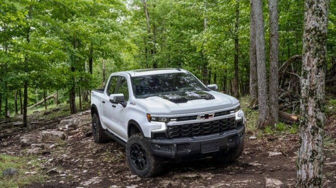 Chevrolet разработал спецверсию пикапа Silverado для тяжелого бездорожья