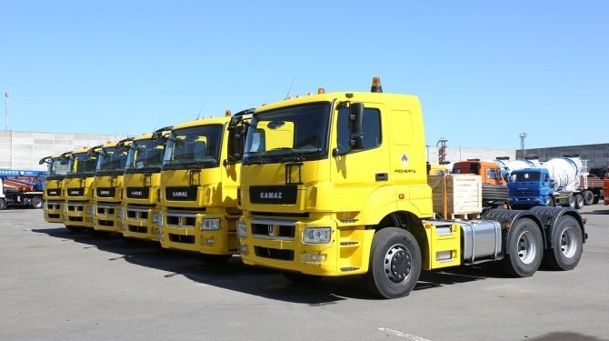 Доли российских и китайских грузовых машин на авторынке почти сравнялись