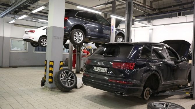 Сколько зарабатывают дилеры на обслуживании и ремонте автомобилей?