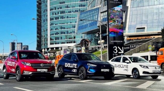 Стала известна дата старта производства электромобилей Evolute