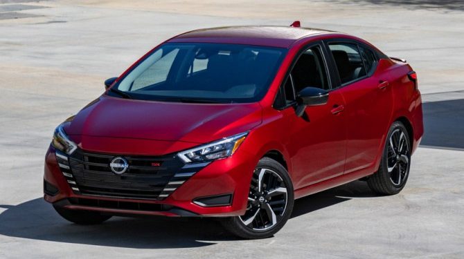 Nissan обновил компактный седан Versa