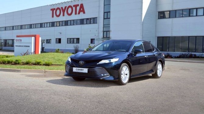 Toyota предупредила о срыве производственного плана из-за нехватки чипов