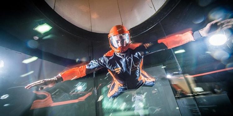 Полет в аэротрубе: показания и противопоказания