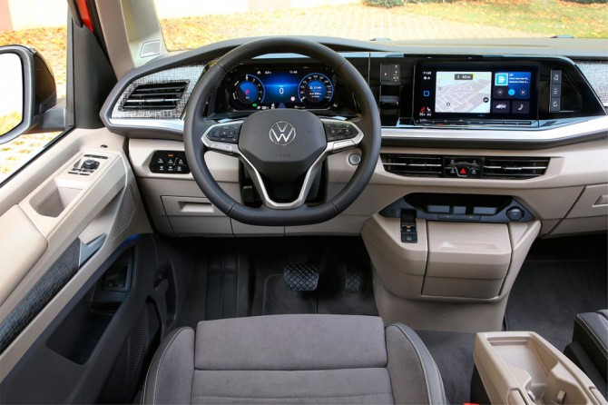 Новый Volkswagen Multivan T7 стал доступен у российских дилеров