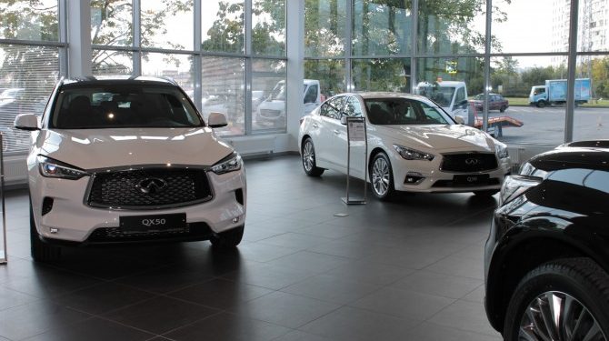 У российских дилеров Infiniti осталось около 100 автомобилей