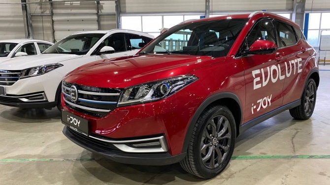 В России началось производство электрокроссовера Evolute i-JOY