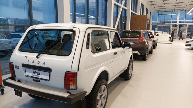 АВТОВАЗ в ноябре показал лучший результат продаж с начала 2022 года