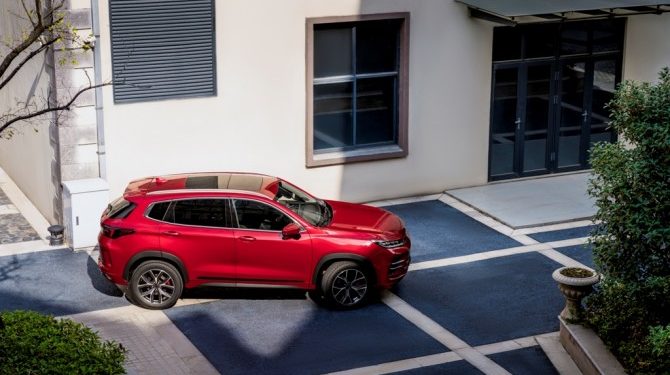 EXEED LX получил полноприводную версию в России