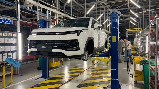 Выпуск легковых автомобилей в ноябре 2022 года снизился на 79%