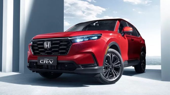 До России добрался кроссовер Honda CR-V нового поколения за 5,3 млн рублей