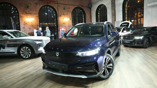 Импорт новых электромобилей в РФ вырос на 24%