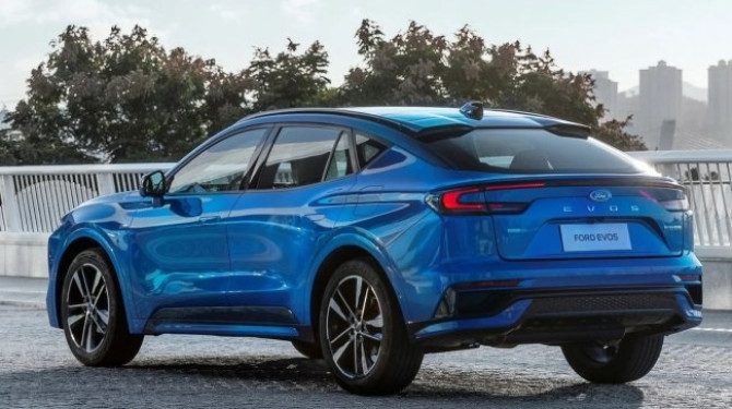 Кросс-лифтбек Ford Evos стал доступен для заказа в России