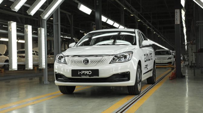 Стали известны планы по производству электромобилей в России