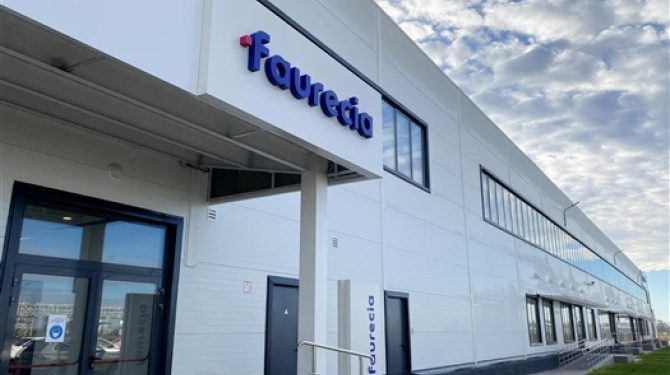 Французский производитель автокомпонентов Faurecia уходит из России