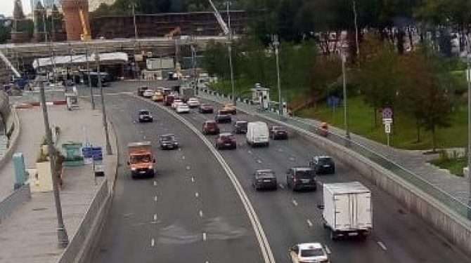 Каждый третий легковой автомобиль в российском автопарке — отечественного происхождения