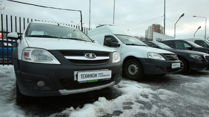 Рынок автомобилей с пробегом в России растет второй месяц подряд