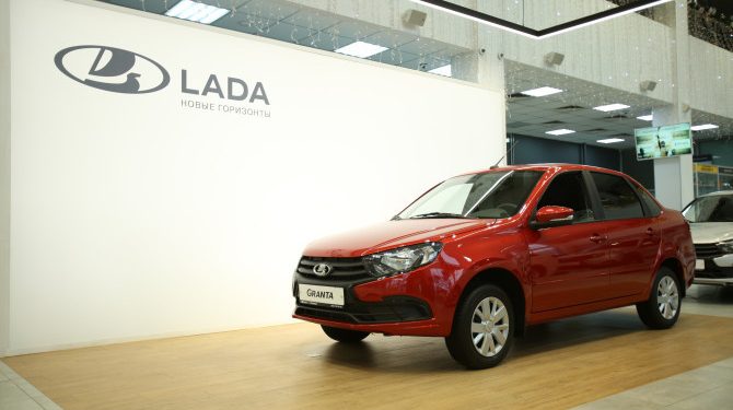 ТОП-10 самых продаваемых автомобилей в России по итогам февраля 2023 года