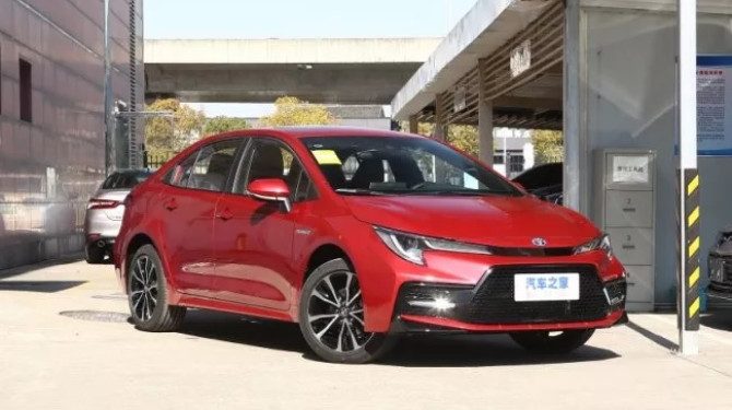 В России появилась китайская версия Toyota Corolla за 2,3 млн рублей