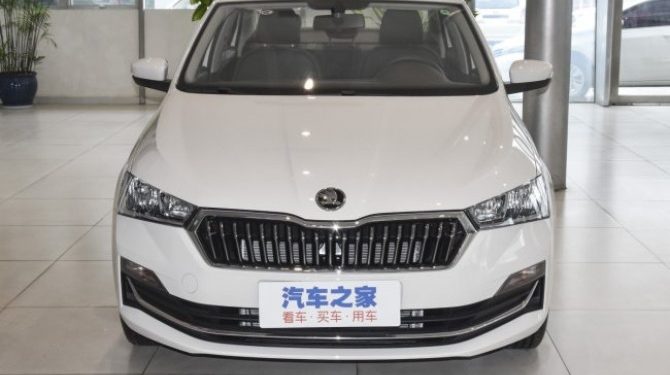 В Россию приехал китайский Skoda Rapid за 2,3 млн рублей