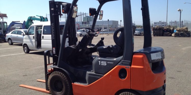 Как выбрать аккумулятор для дизельного вилочного погрузчика Toyota 62-8FD15