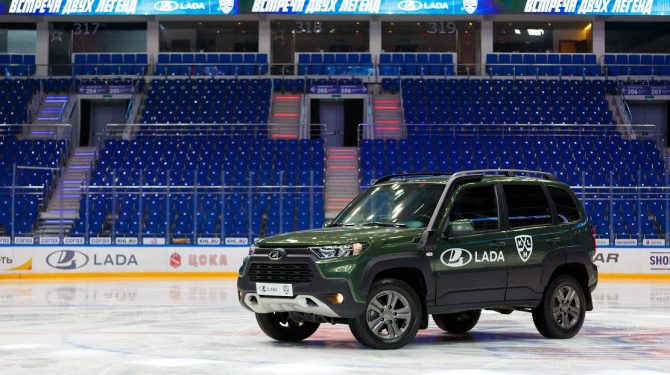 АВТОВАЗ начал продажи хоккейной спецверсии LADA Niva Travel KHL