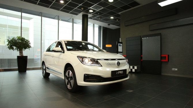 Банки рассказали, как продаются электромобили по льготным автокредитам